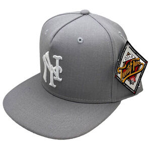 Twnty Two New York Yankees Mets Subway Series Snapback Cap Hat NWT RARE